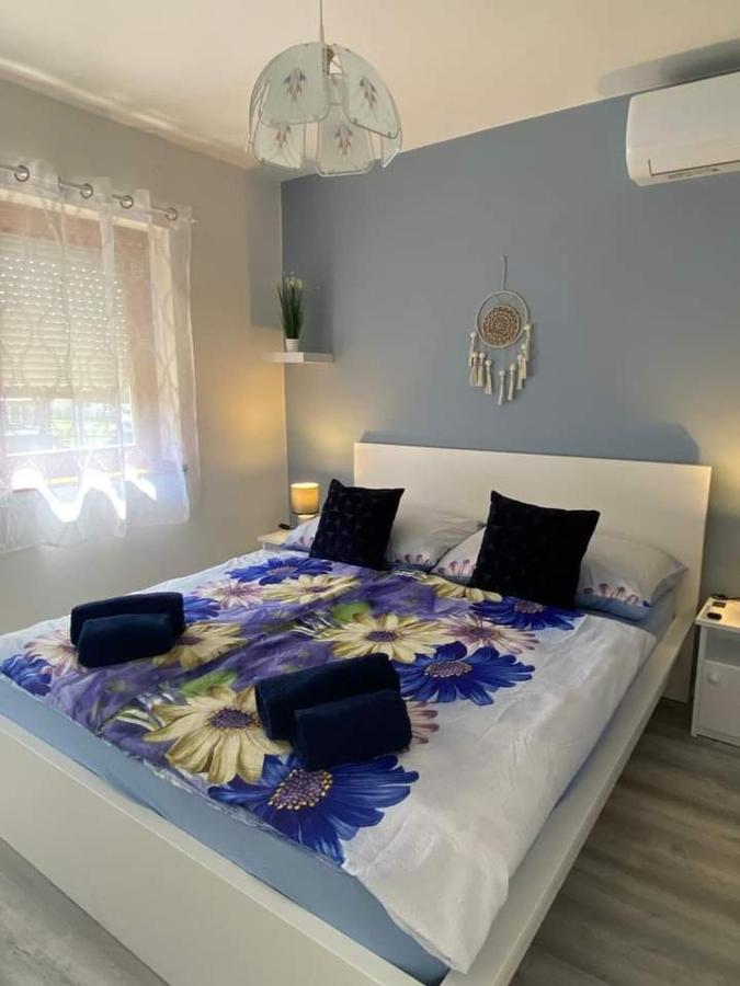 Helena Apartman 체르젝토마 외부 사진