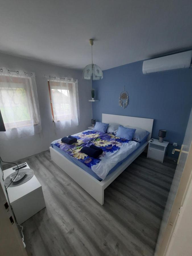 Helena Apartman 체르젝토마 외부 사진