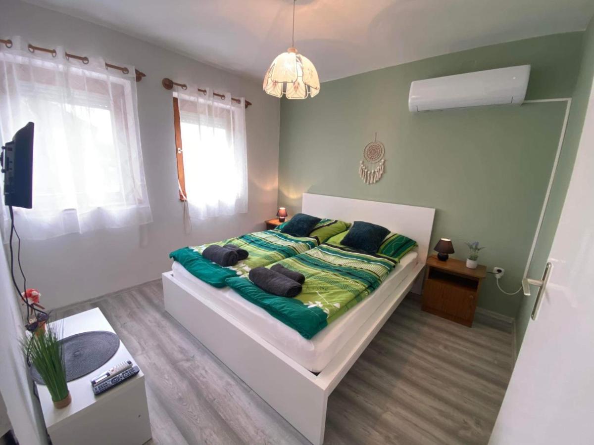 Helena Apartman 체르젝토마 외부 사진